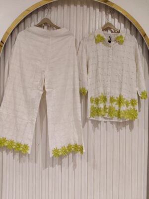 Two-piece set